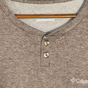 Columbia Gray Henley Long Sleeve T-Shirt Outdoor Lightweight Men's XL